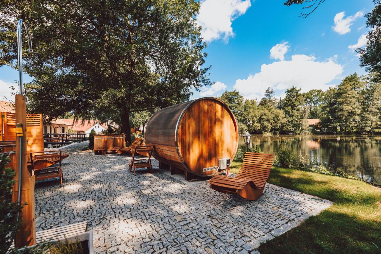 Hotel Mlyn Cernovice