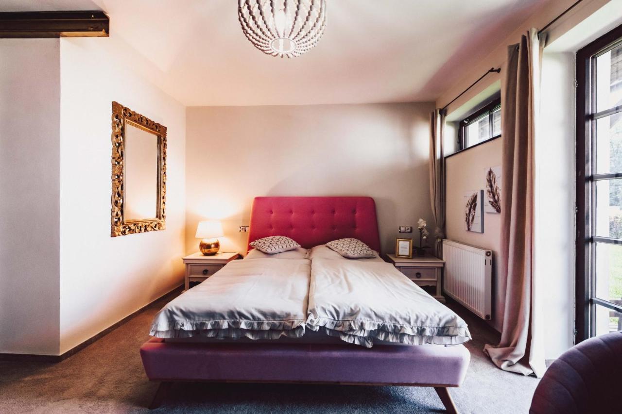 Hotel Mlyn Cernovice *